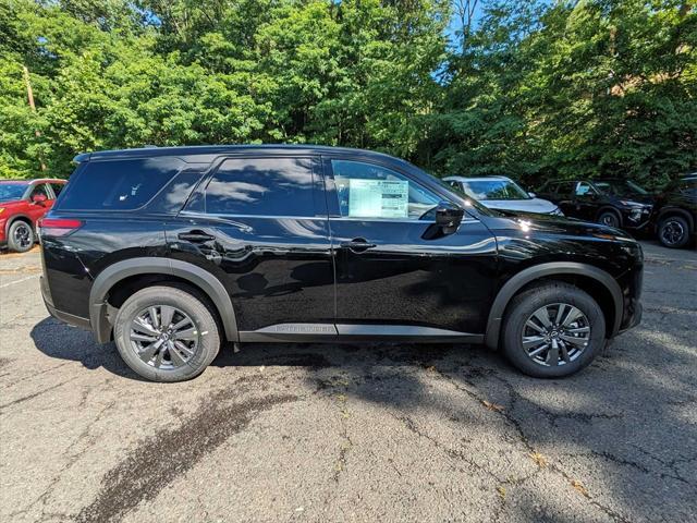 new 2024 Nissan Pathfinder car, priced at $40,480