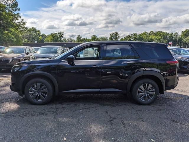 new 2024 Nissan Pathfinder car, priced at $40,480