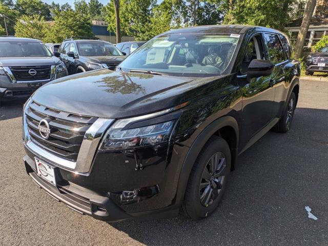 new 2024 Nissan Pathfinder car, priced at $40,480