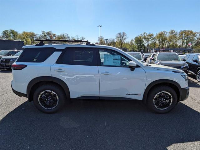 new 2024 Nissan Pathfinder car, priced at $45,880