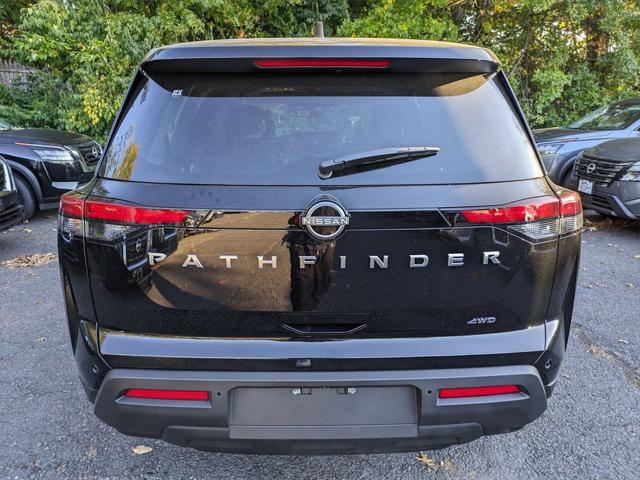 new 2024 Nissan Pathfinder car, priced at $40,480