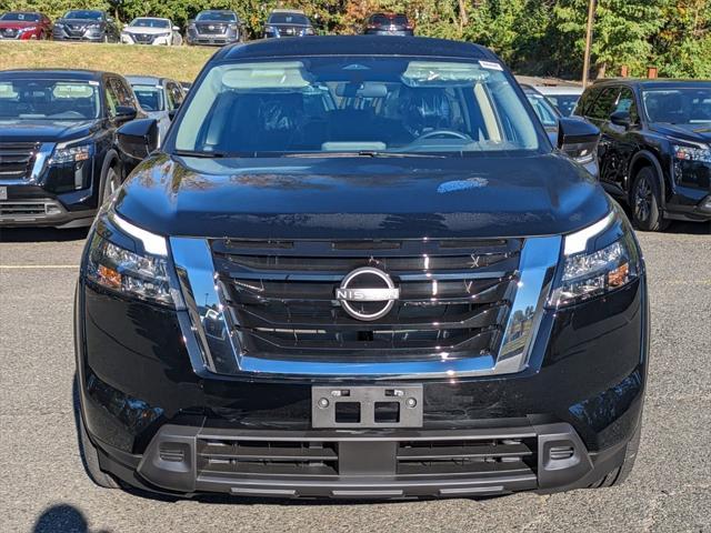 new 2024 Nissan Pathfinder car, priced at $40,480