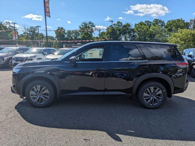 new 2024 Nissan Pathfinder car, priced at $40,480