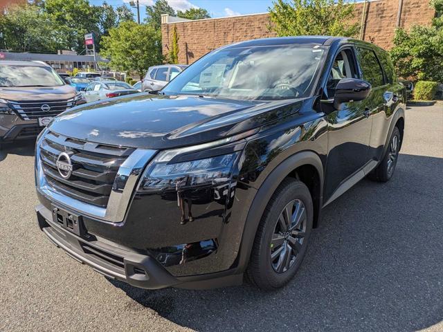 new 2024 Nissan Pathfinder car, priced at $40,480