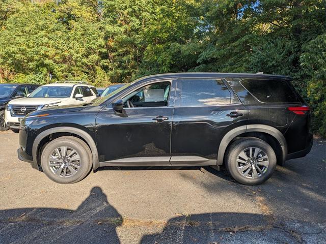 new 2024 Nissan Pathfinder car, priced at $40,830