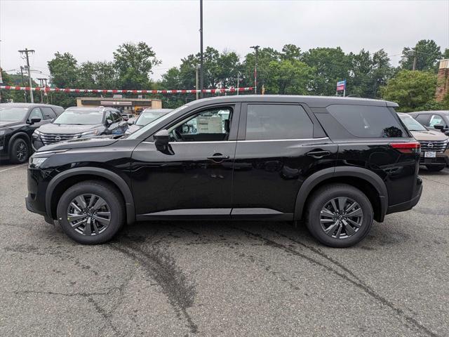 new 2024 Nissan Pathfinder car, priced at $40,480