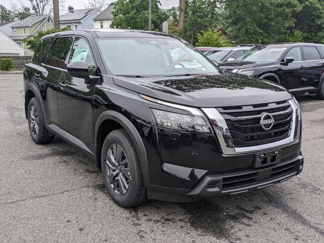 new 2024 Nissan Pathfinder car, priced at $40,480