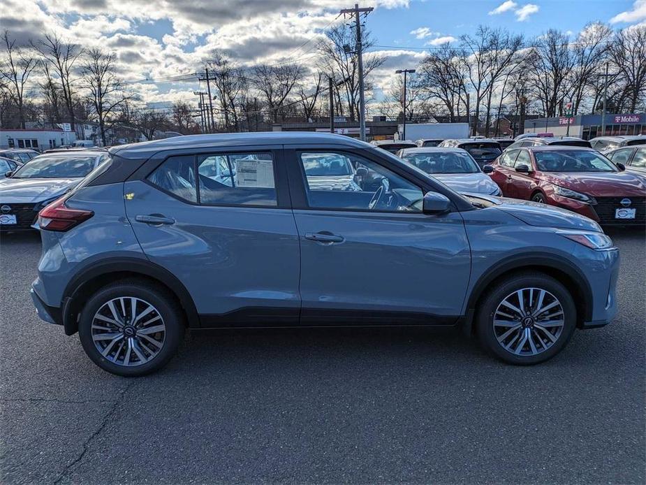 new 2024 Nissan Kicks car, priced at $25,190