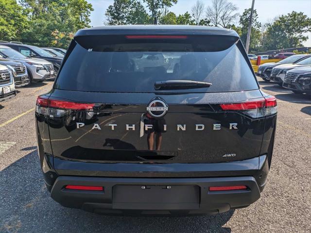 new 2024 Nissan Pathfinder car, priced at $40,480