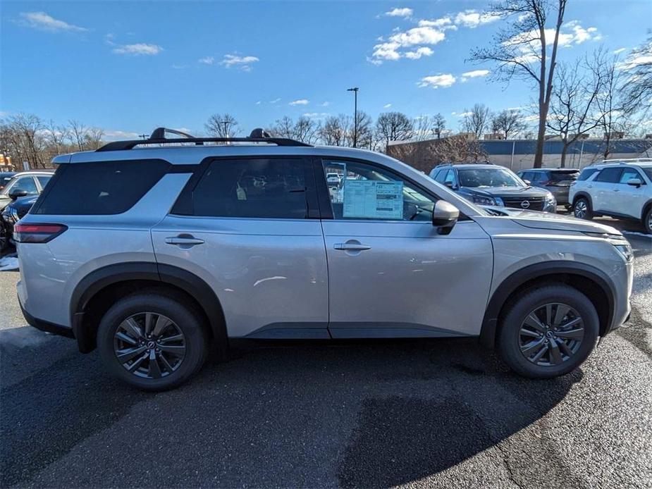 new 2024 Nissan Pathfinder car, priced at $43,700