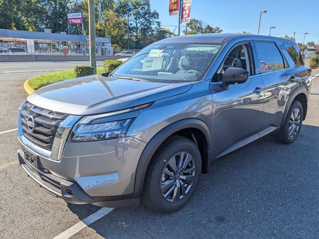 new 2024 Nissan Pathfinder car, priced at $40,830