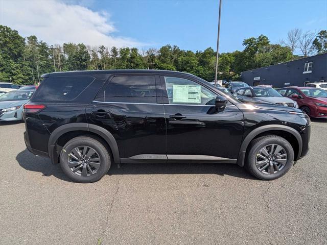 new 2024 Nissan Pathfinder car, priced at $40,480