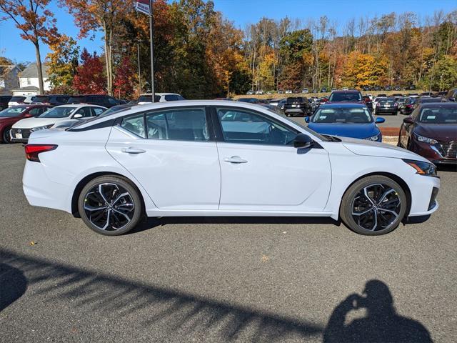 new 2025 Nissan Altima car, priced at $31,300