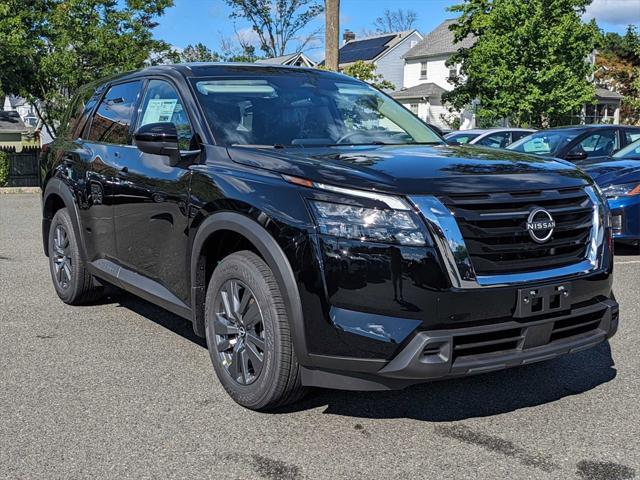 new 2024 Nissan Pathfinder car, priced at $40,480