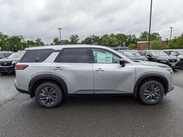 new 2024 Nissan Pathfinder car, priced at $40,480