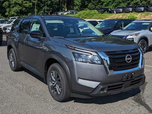 new 2024 Nissan Pathfinder car, priced at $40,570