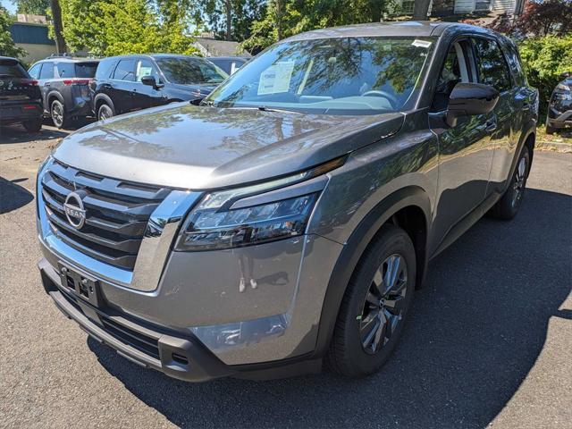 new 2024 Nissan Pathfinder car, priced at $40,570