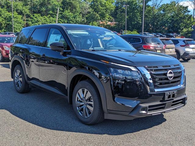 new 2024 Nissan Pathfinder car, priced at $40,480