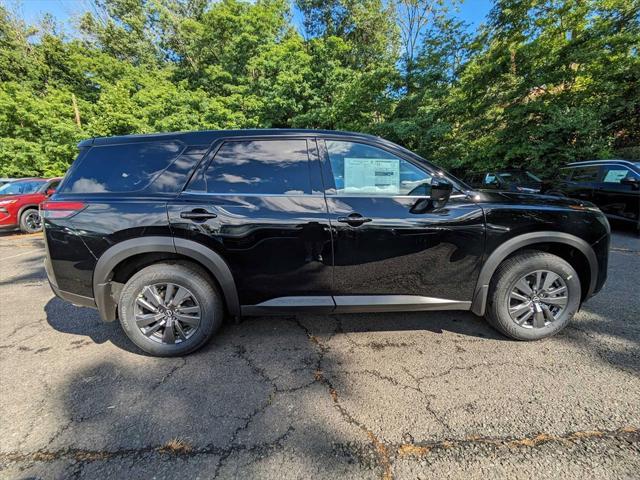 new 2024 Nissan Pathfinder car, priced at $40,480