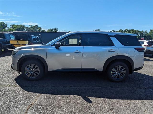 new 2024 Nissan Pathfinder car, priced at $40,480