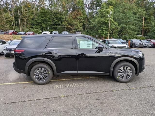 new 2024 Nissan Pathfinder car, priced at $40,830