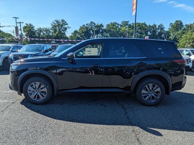 new 2024 Nissan Pathfinder car, priced at $40,570