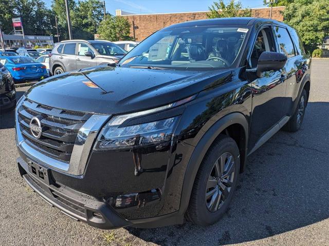 new 2024 Nissan Pathfinder car, priced at $40,570