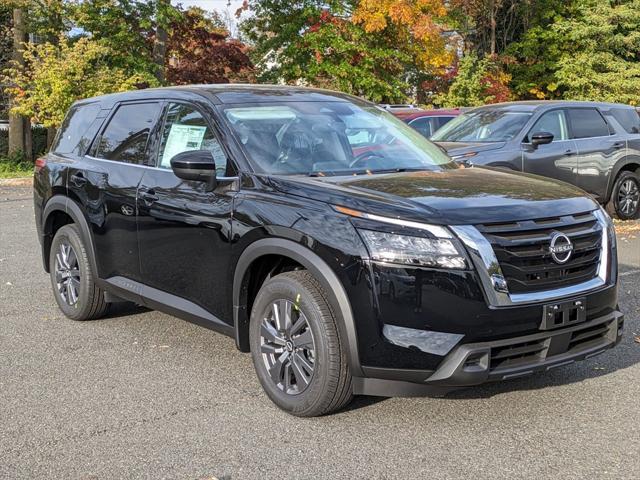 new 2024 Nissan Pathfinder car, priced at $40,830