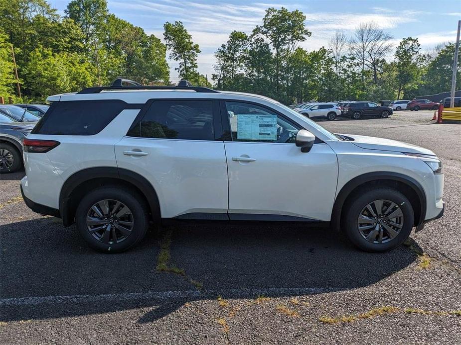 new 2024 Nissan Pathfinder car, priced at $44,005