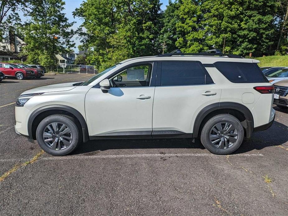 new 2024 Nissan Pathfinder car, priced at $44,005