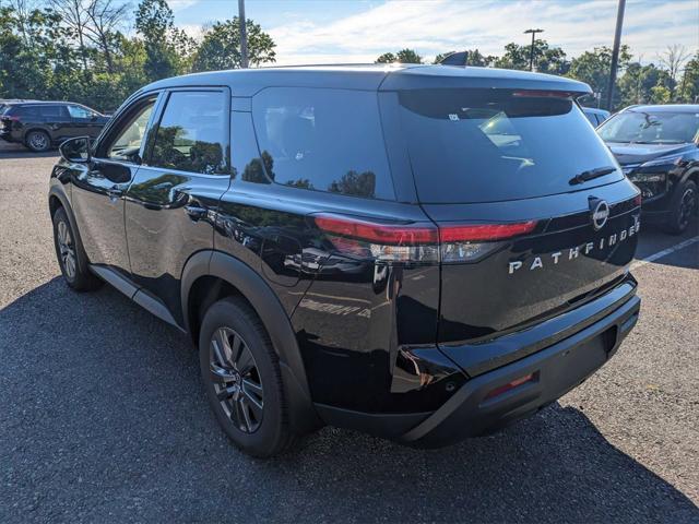 new 2024 Nissan Pathfinder car, priced at $40,480