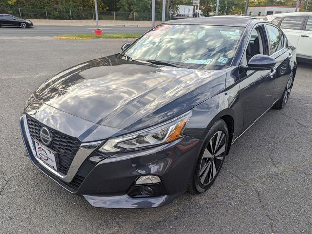 used 2022 Nissan Altima car, priced at $24,995