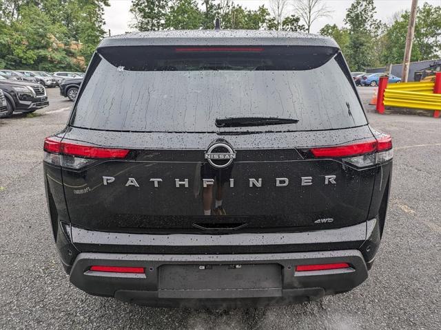 new 2024 Nissan Pathfinder car, priced at $40,480