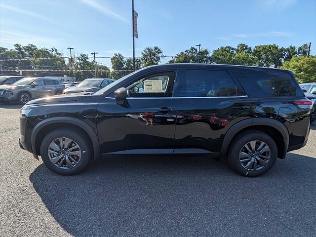 new 2024 Nissan Pathfinder car, priced at $40,480