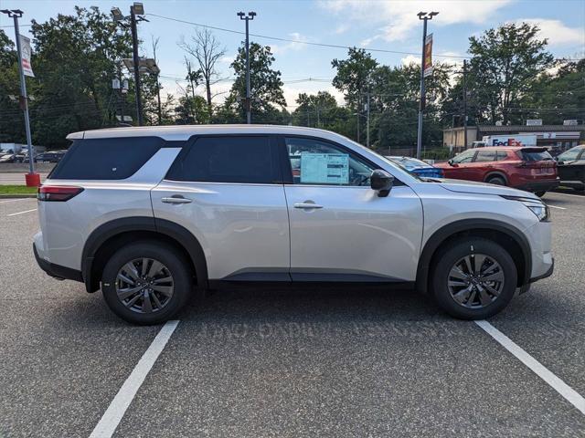 new 2024 Nissan Pathfinder car, priced at $40,480