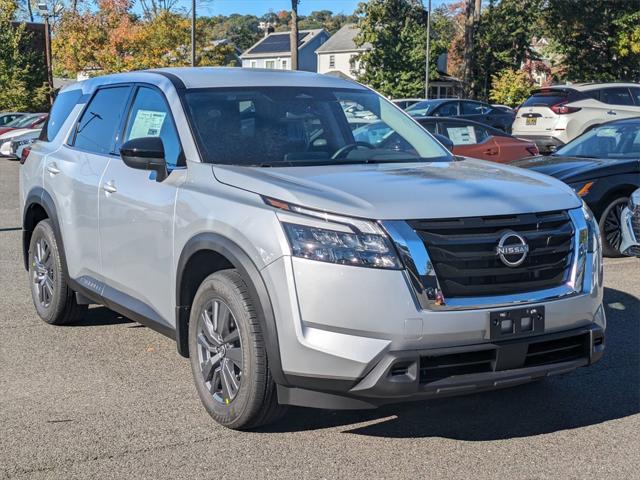 new 2024 Nissan Pathfinder car, priced at $40,480