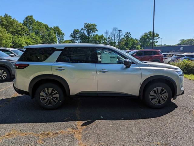 new 2024 Nissan Pathfinder car, priced at $40,480