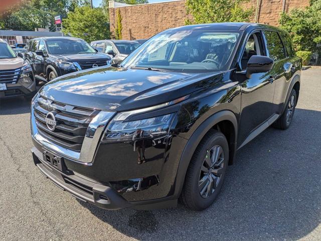 new 2024 Nissan Pathfinder car, priced at $40,480