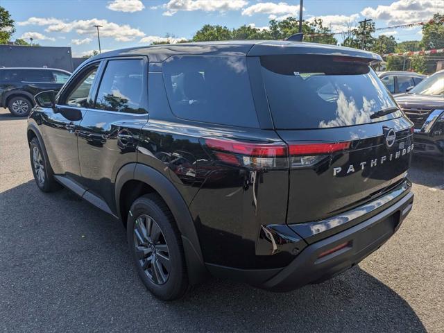 new 2024 Nissan Pathfinder car, priced at $40,480