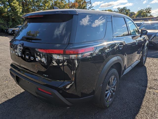 new 2024 Nissan Pathfinder car, priced at $40,480