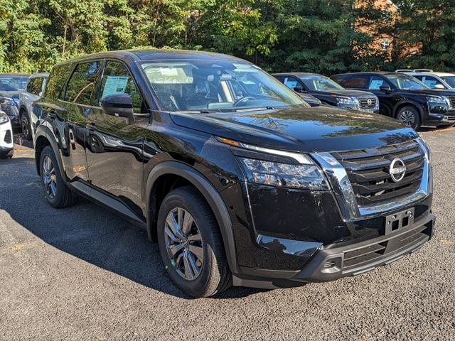 new 2024 Nissan Pathfinder car, priced at $40,480