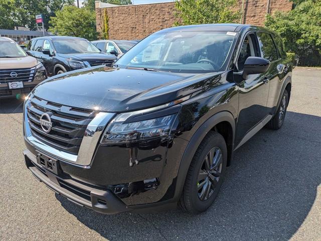 new 2024 Nissan Pathfinder car, priced at $40,480