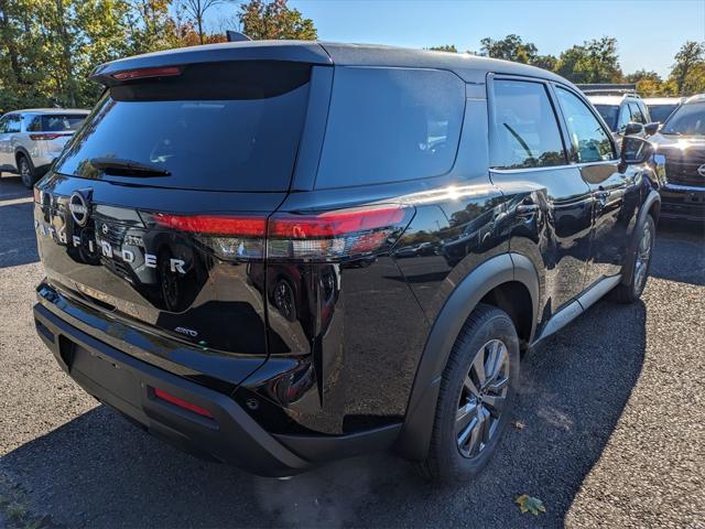 new 2024 Nissan Pathfinder car, priced at $40,480