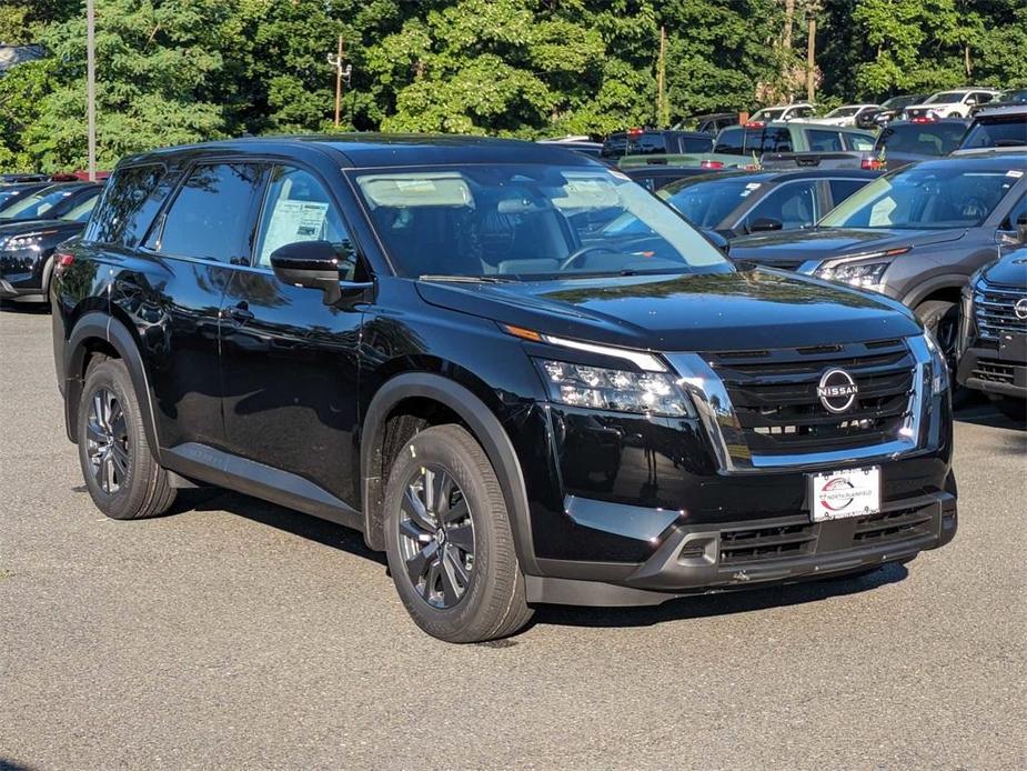 new 2024 Nissan Pathfinder car, priced at $40,480