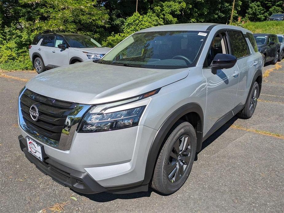 new 2024 Nissan Pathfinder car, priced at $40,480