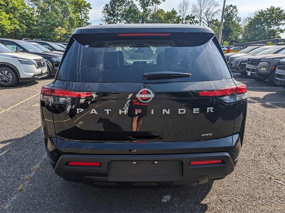 new 2024 Nissan Pathfinder car, priced at $40,480