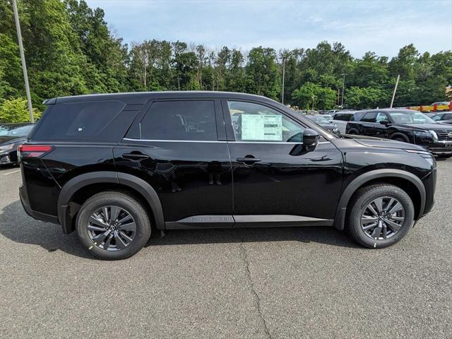 new 2024 Nissan Pathfinder car, priced at $40,480