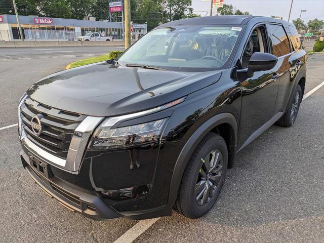 new 2024 Nissan Pathfinder car, priced at $40,480