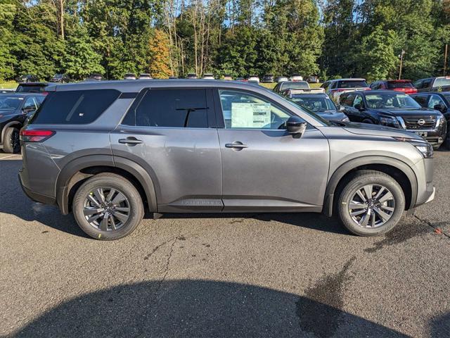 new 2024 Nissan Pathfinder car, priced at $40,480