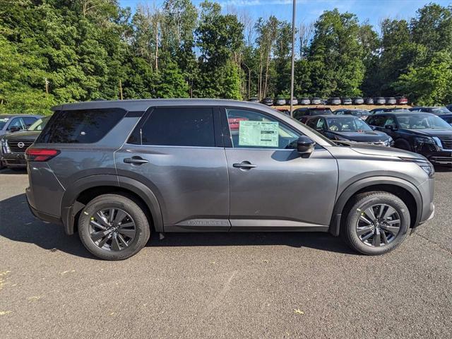 new 2024 Nissan Pathfinder car, priced at $40,480